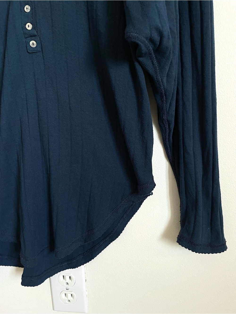 Free People Intimately Coffee Chat Pullover V-Neck Oversize in Blue XS NWT - Picture 13 of 15